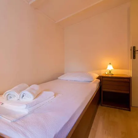 Two-bedroom In Xxxiii Appartement