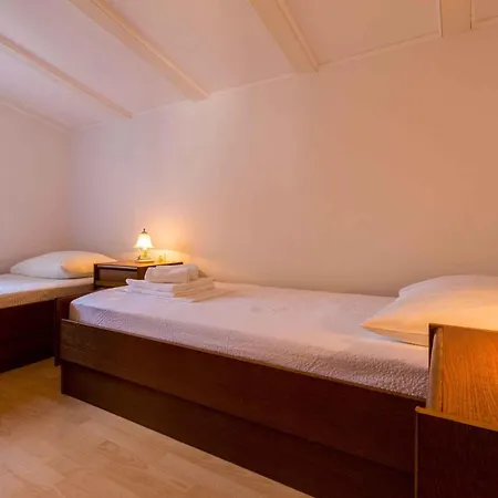 Two-bedroom In Xxxiii Appartement