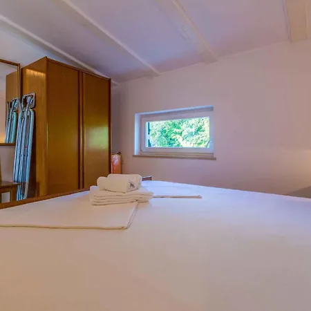 Two-bedroom In Xxxiii Appartement *