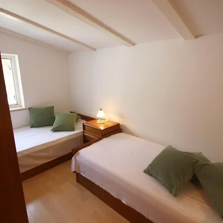 Two-bedroom In Crikvenica Xxxiii Apartment *
