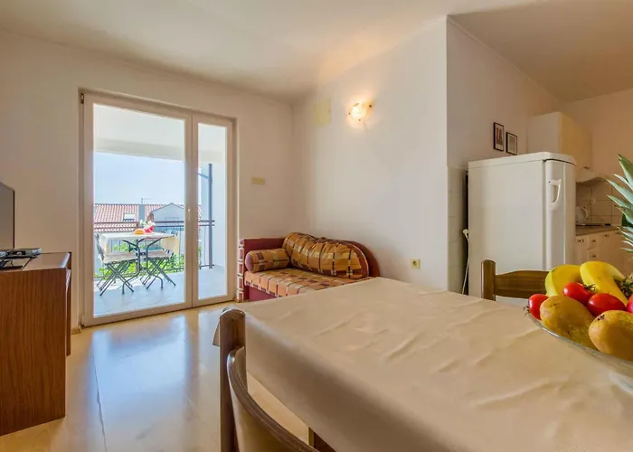 Apartman Two-bedroom In Xxxiii Crikvenica