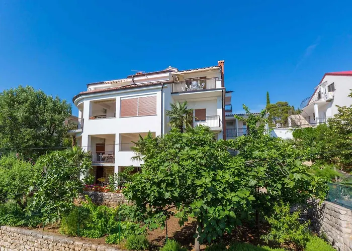 Two-bedroom In Xxxiii *