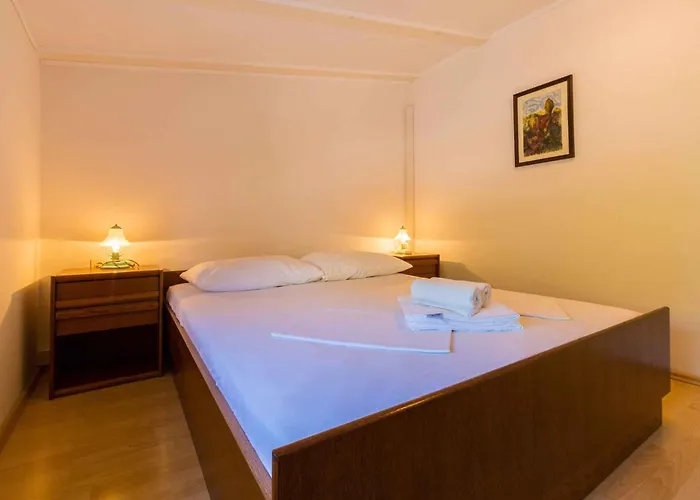 Two-bedroom In Xxxiii Crikvenica